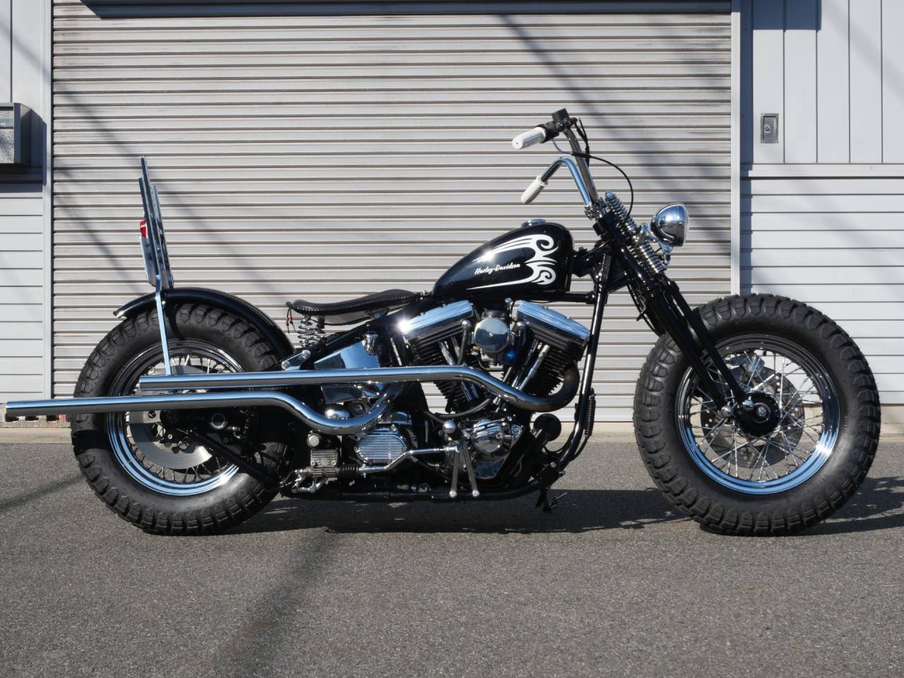 Harley-Davidson FLSTC | カスタムバイク | バイクのカスタムなら広島