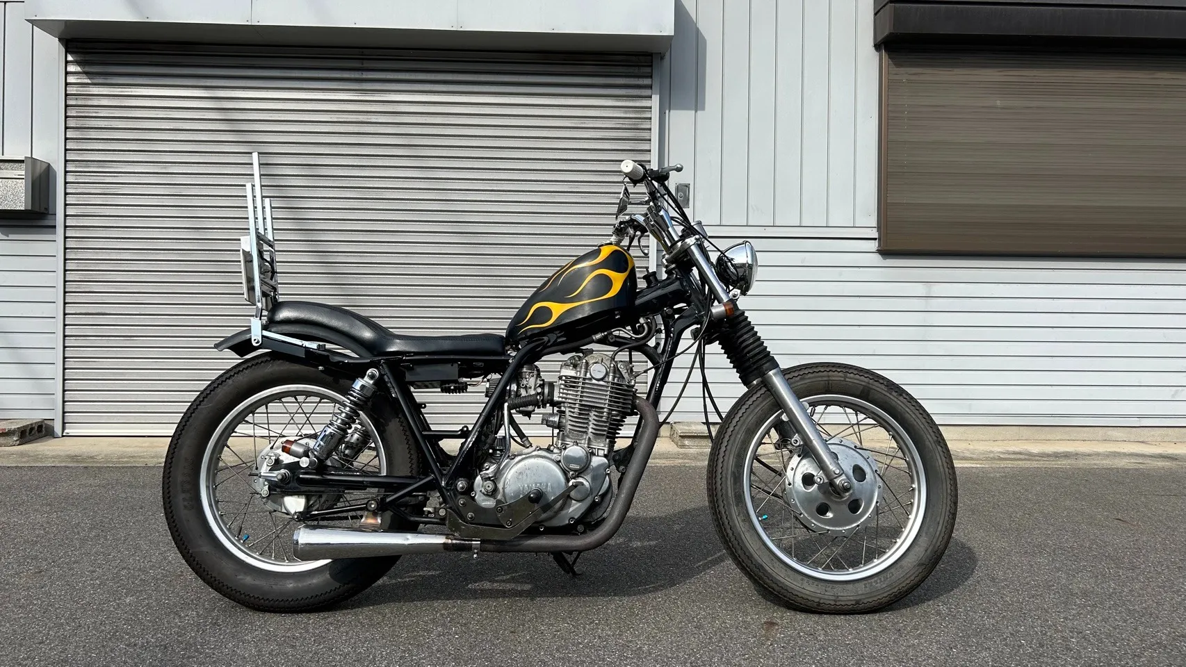 YAMAHA　SR400