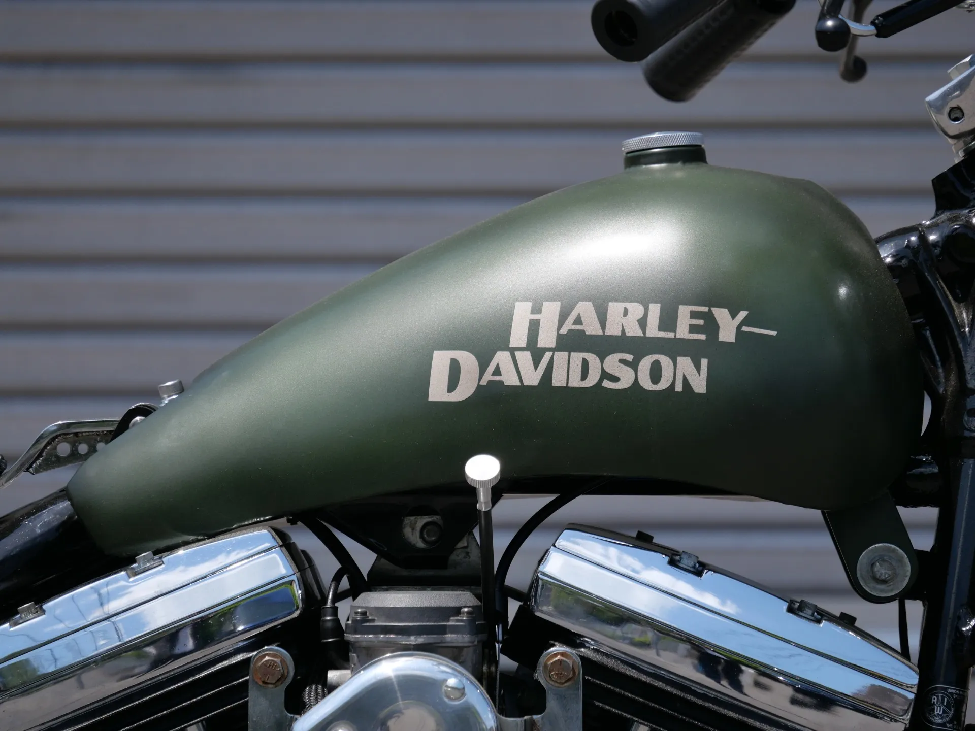 Harley-Davidson　FLSTC