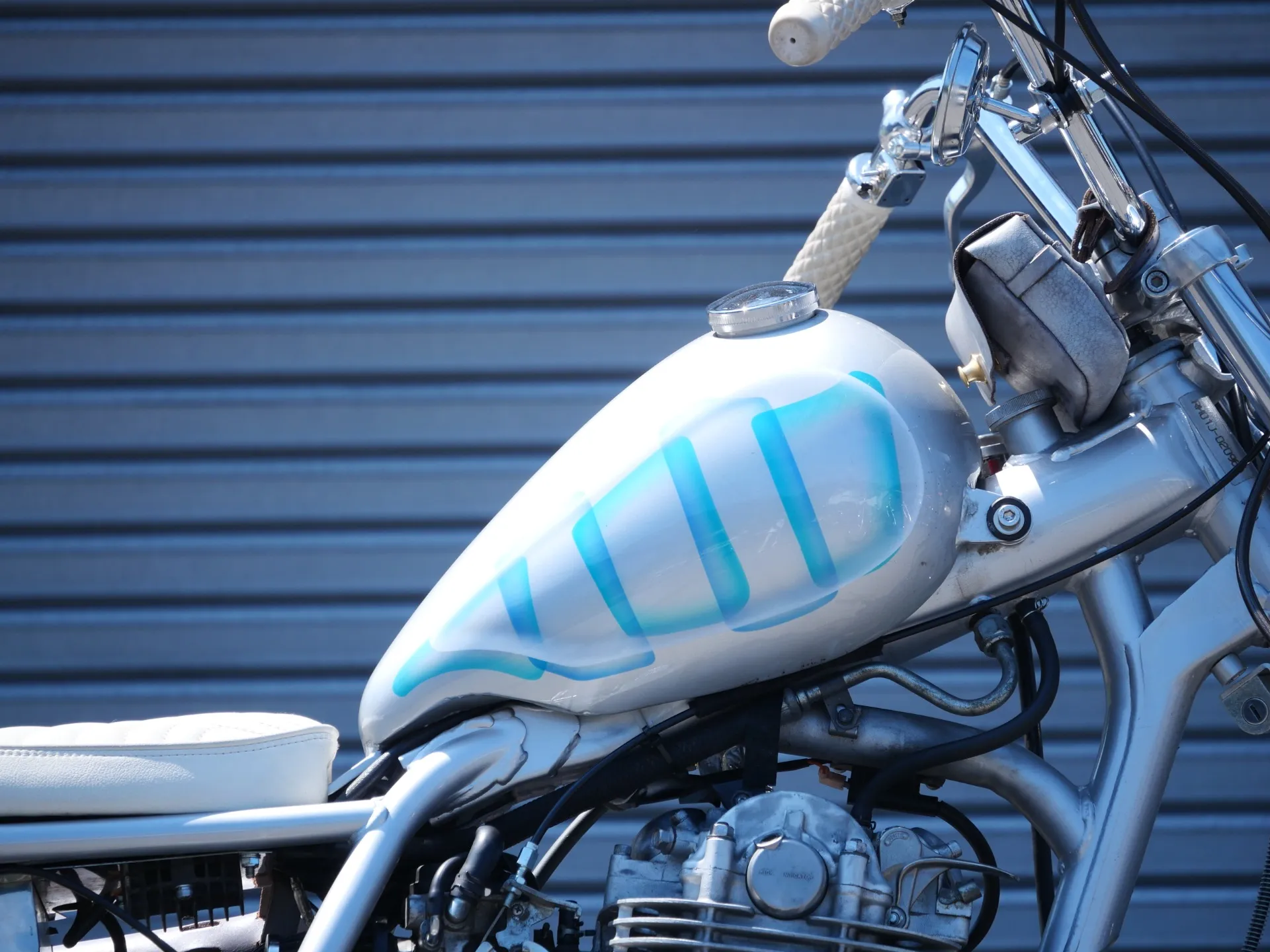 YAMAHA　SR400